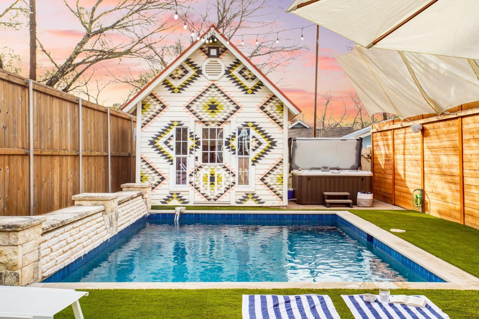 Ramsey By Avantstay Modern Character Home In Austin W Pool Exterior photo